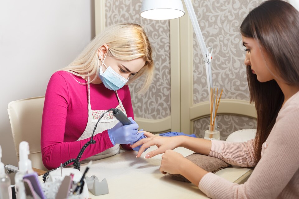 Harmancık Manikürcü